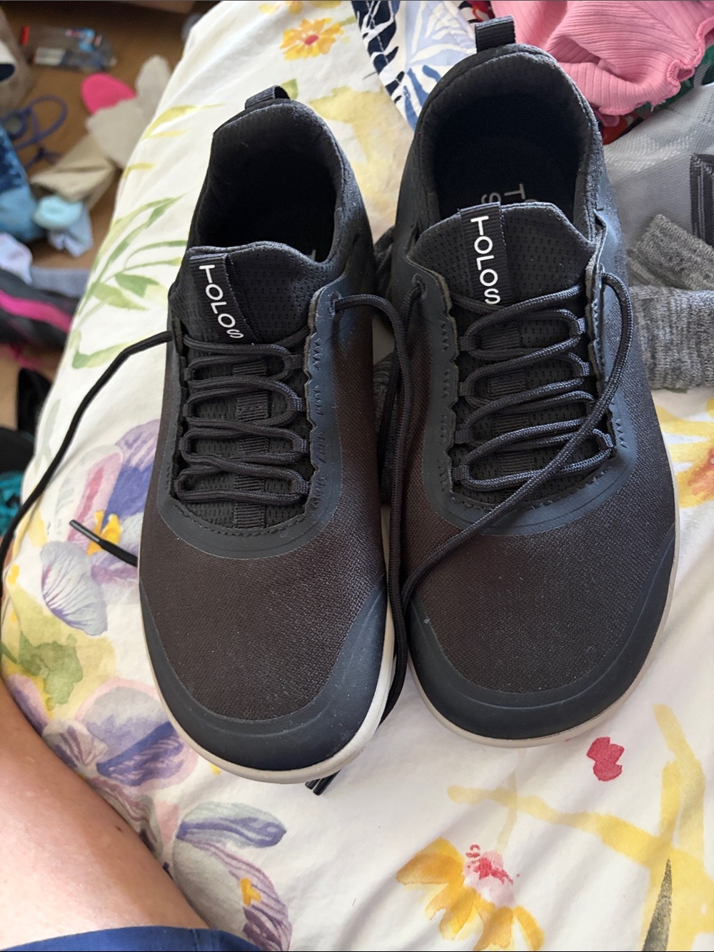 Black womens Casual Lace-Up Sneakers
Barefoot style